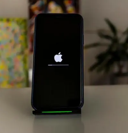 武陵源苹果手机维修分享更新iOS 16时卡在滑动升级界面解决办法 