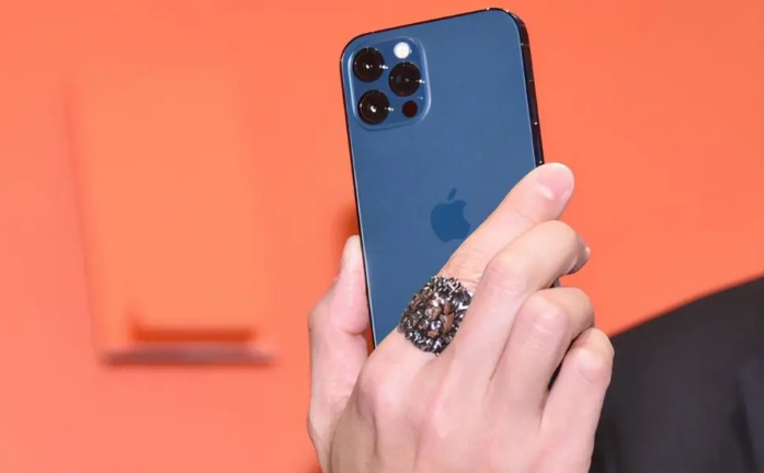 武陵源苹果手机维修分享iPhone12系列重启方法教程 