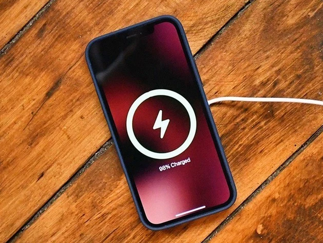 武陵源苹果手机维修分享iPhone 12可以随便充电吗 